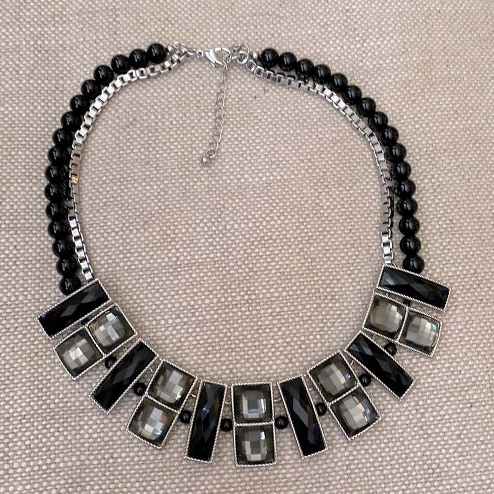 Sparkly necklace